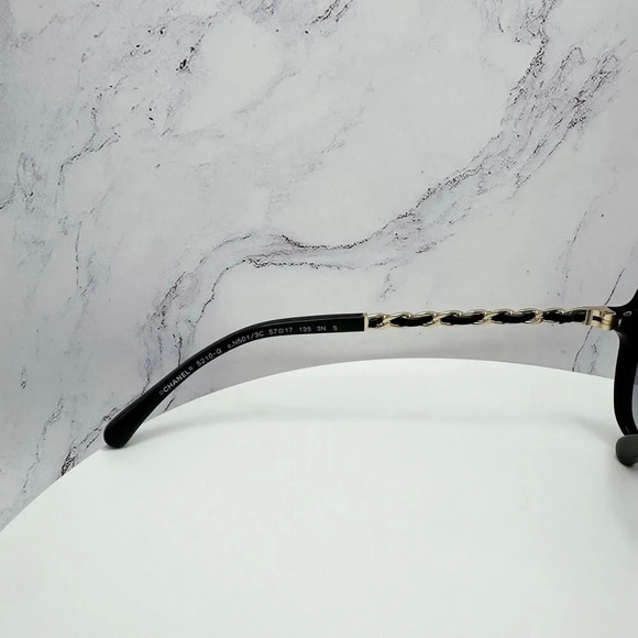 CHANEL Sunglasses Black Gold Chain Arms Interlocking CC Logo Acetate Square New - Picture 8 of 16